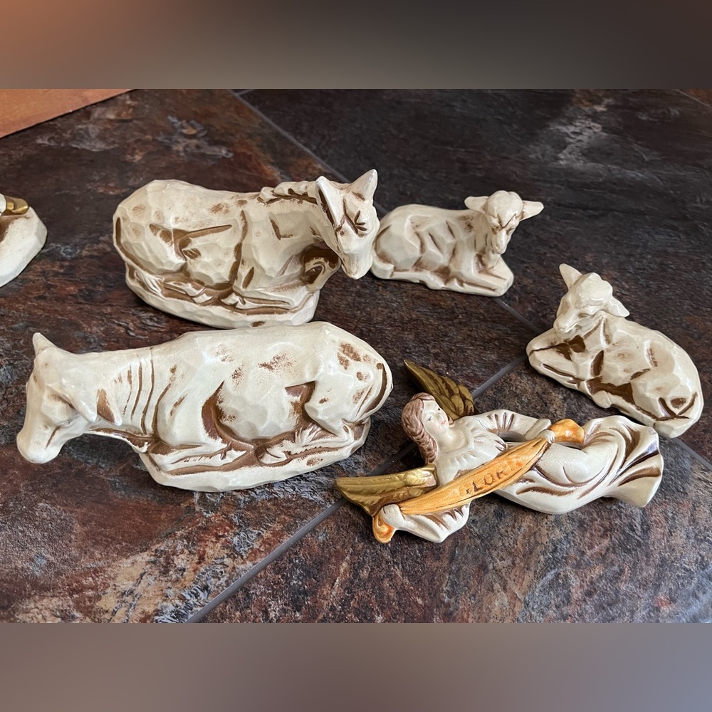 Vintage 12 piece Nativity set. Made in Japan - Picture 6 of 13